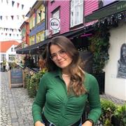 Graduada en Psicología, con experiencia dando clases de forma online y presencial